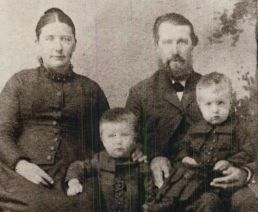 Leander Ramsey and family